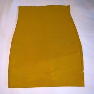 Bcbgmaxazria hi-low bodycon skirt
